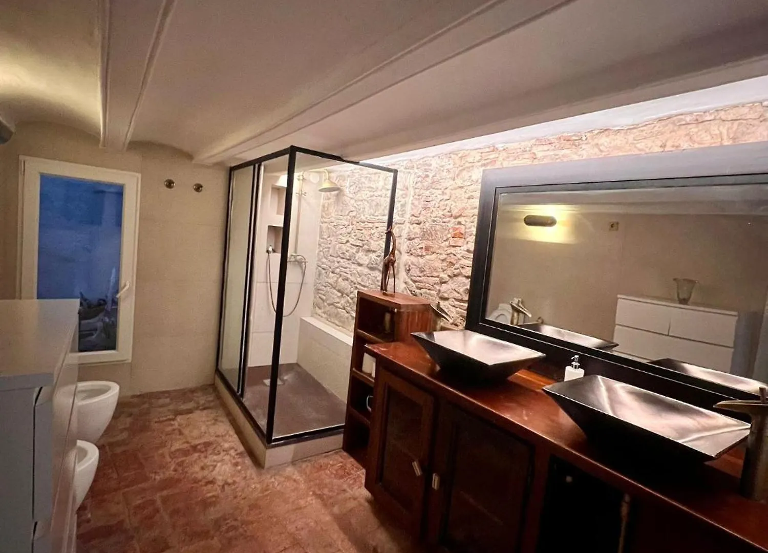 Habitacion Con Bano Privado En La Rambla Hotel Barcelona Guest house